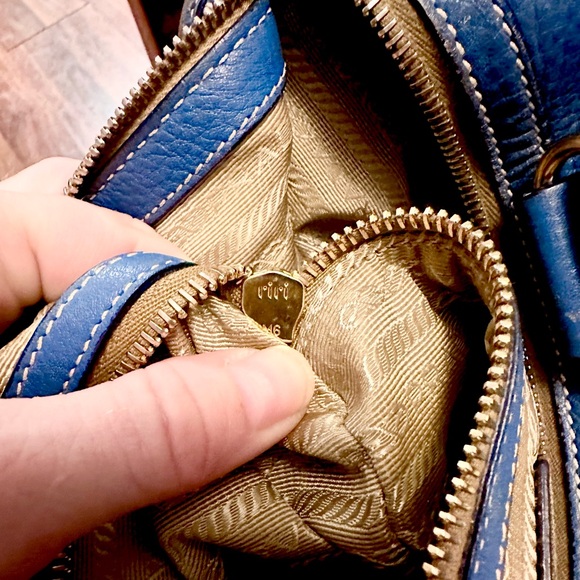 Authentic Prada Vitello Daino Large Leather Bag**Final Reduced Price** - Picture 7 of 7